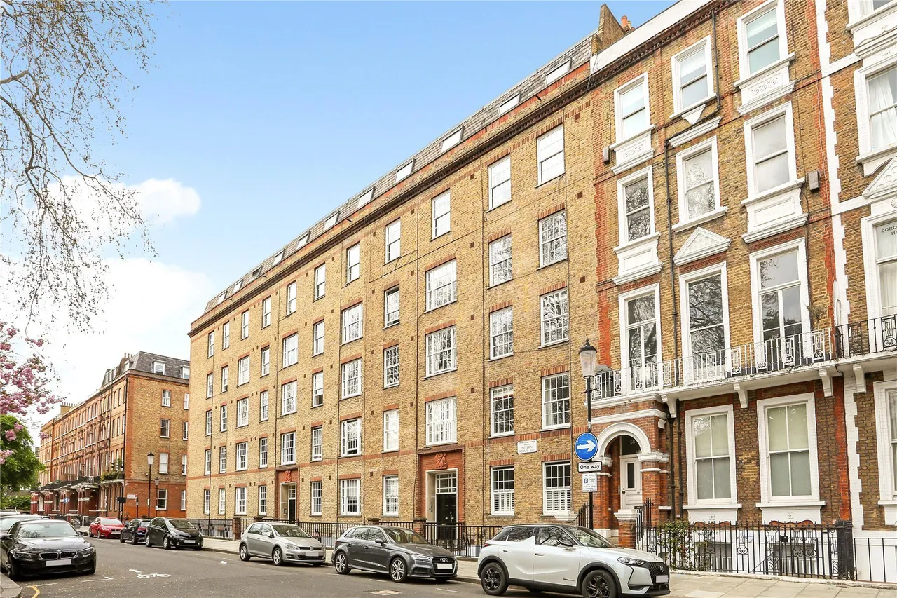 2 bed flat for sale — Nevern Square, Earl's Court, SW5
