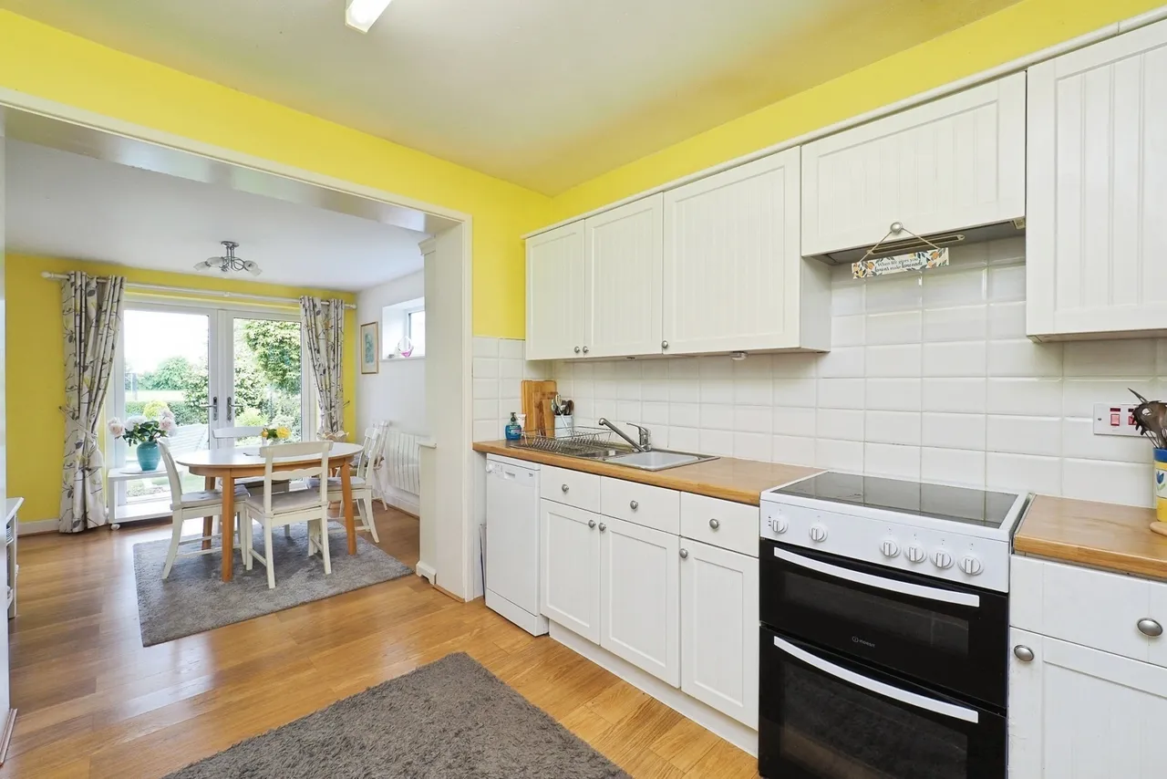 Dovecote Drive, Wollaton, Nottingham, NG8, photo 7