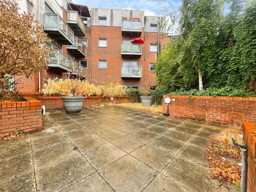Kenton Road, Harrow, HA3, photo 12