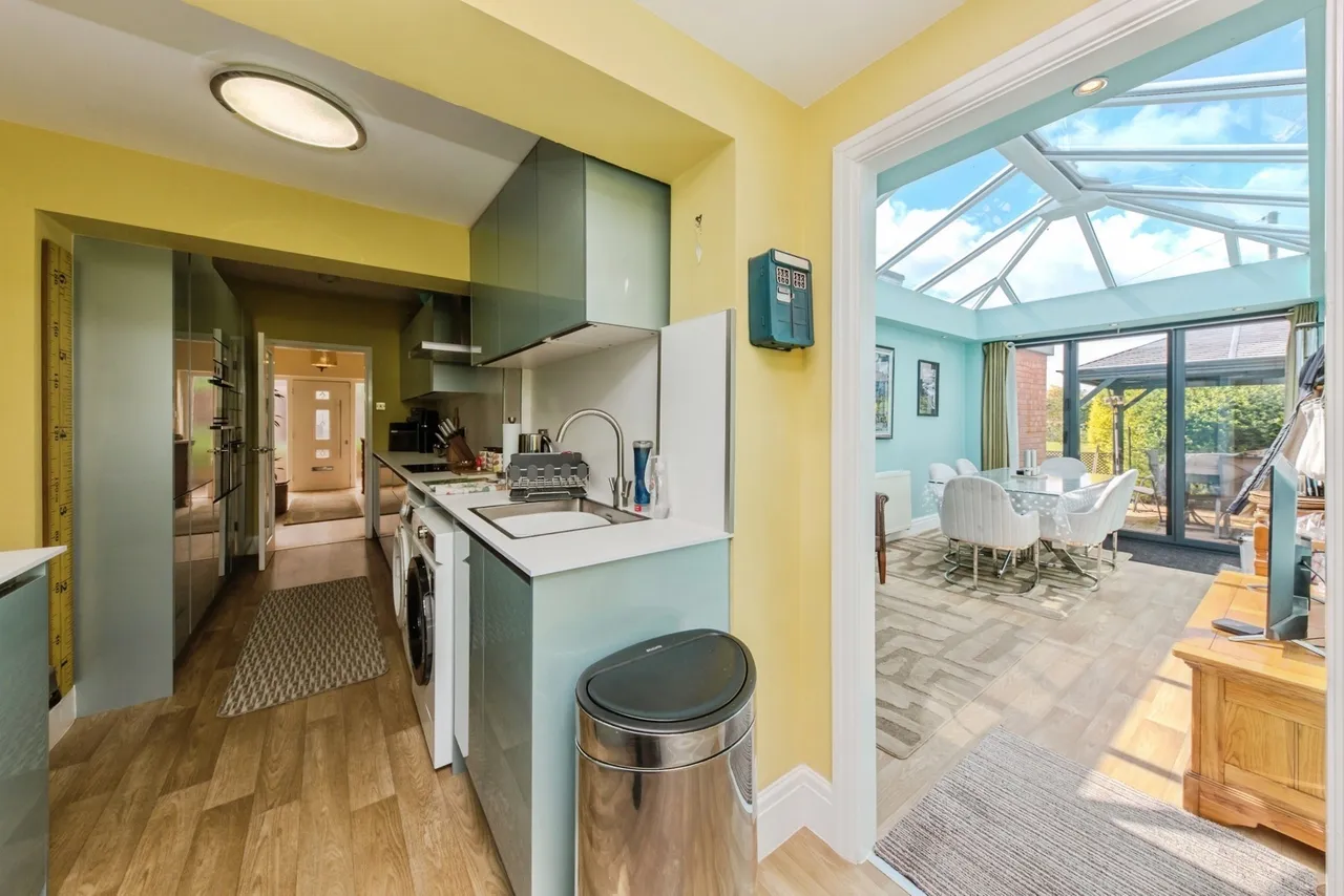 Forest Street, Weaverham, Northwich, Cheshire, CW8, photo 3