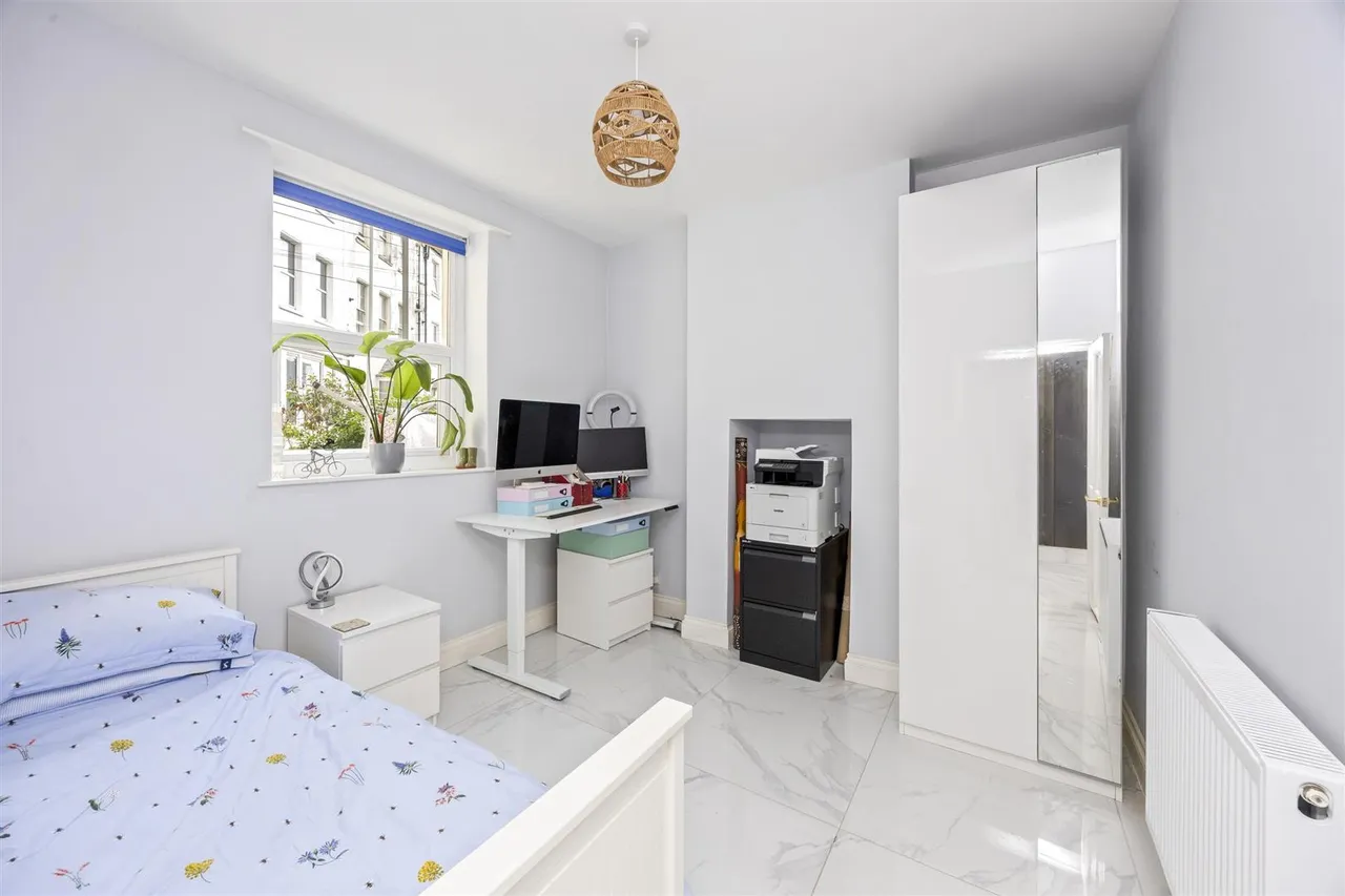 West Parade, Bexhill-On-Sea, Sussex, TN39 3HS, photo 9