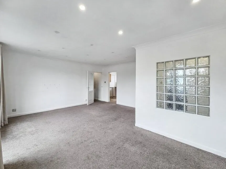 Damery Court, Bramhall, Cheshire, SK7, photo 7