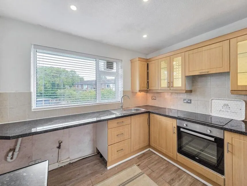 Damery Court, Bramhall, Cheshire, SK7, photo 4