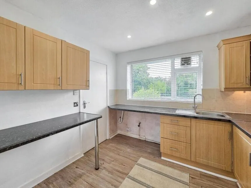 Damery Court, Bramhall, Cheshire, SK7, photo 3