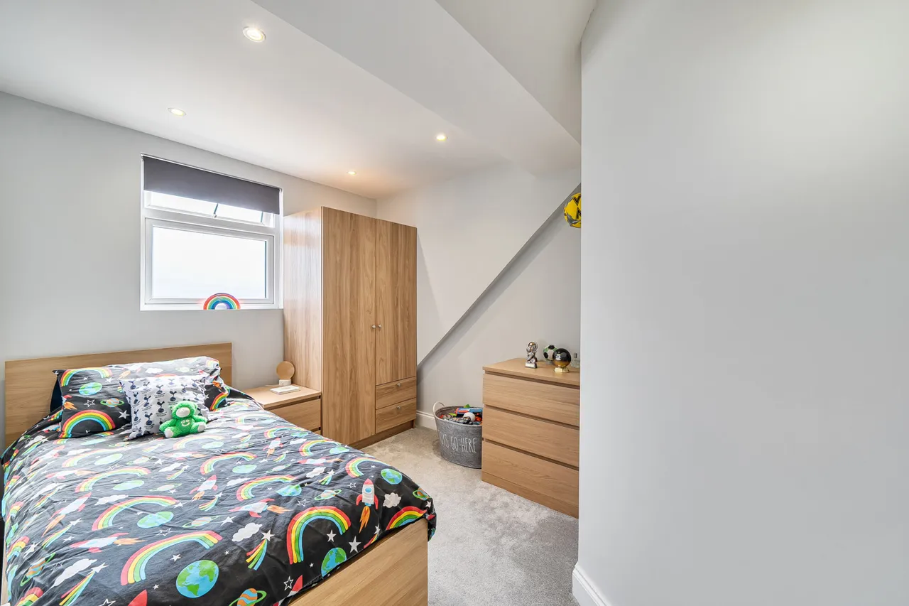 Hoylake Crescent, Ickenham, UB10, photo 20