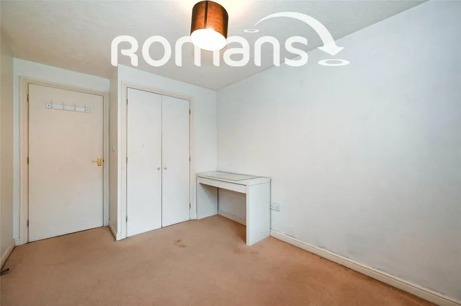 Babbage Way, Bracknell, RG12, photo 6