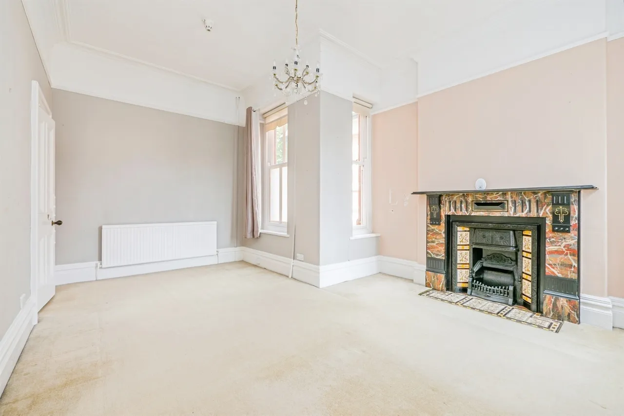 Pen-Y-Lan Road, Penylan, Cardiff, photo 12