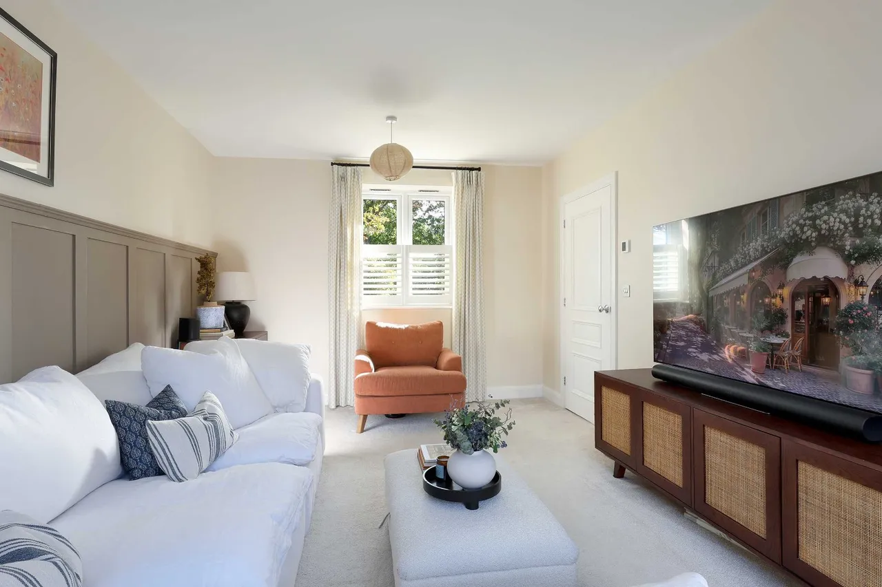 Kendrick Avenue, Wilton Park, HP9, photo 12