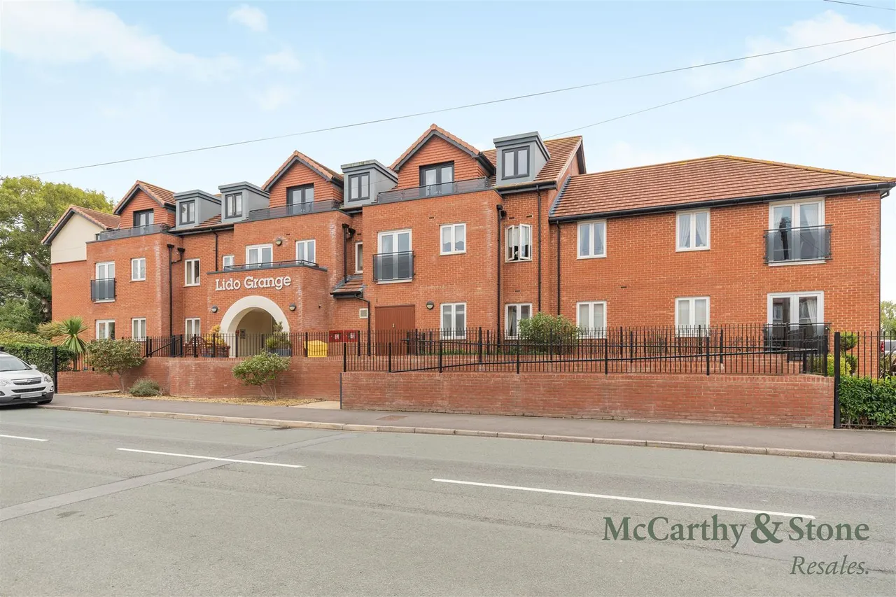 2 bed flat for sale, Sandy Lane, Prestatyn, LL19