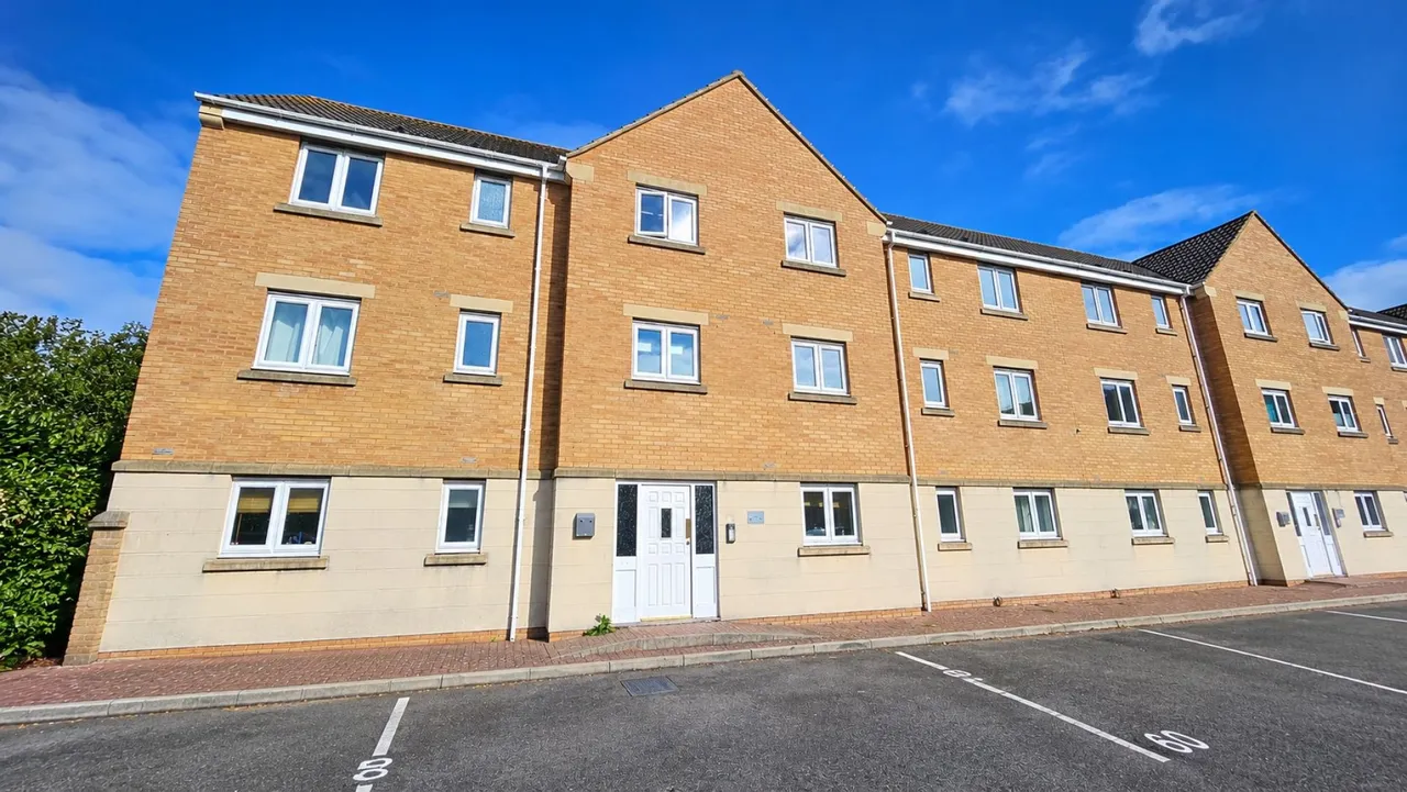 2 bed flat for sale, Macfarlane Chase, Weston-Super-Mare, BS23