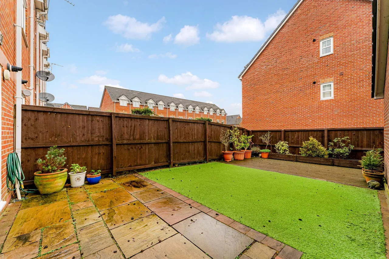 Iona Crescent, Widnes, Widnes, WA8 5AD, photo 25