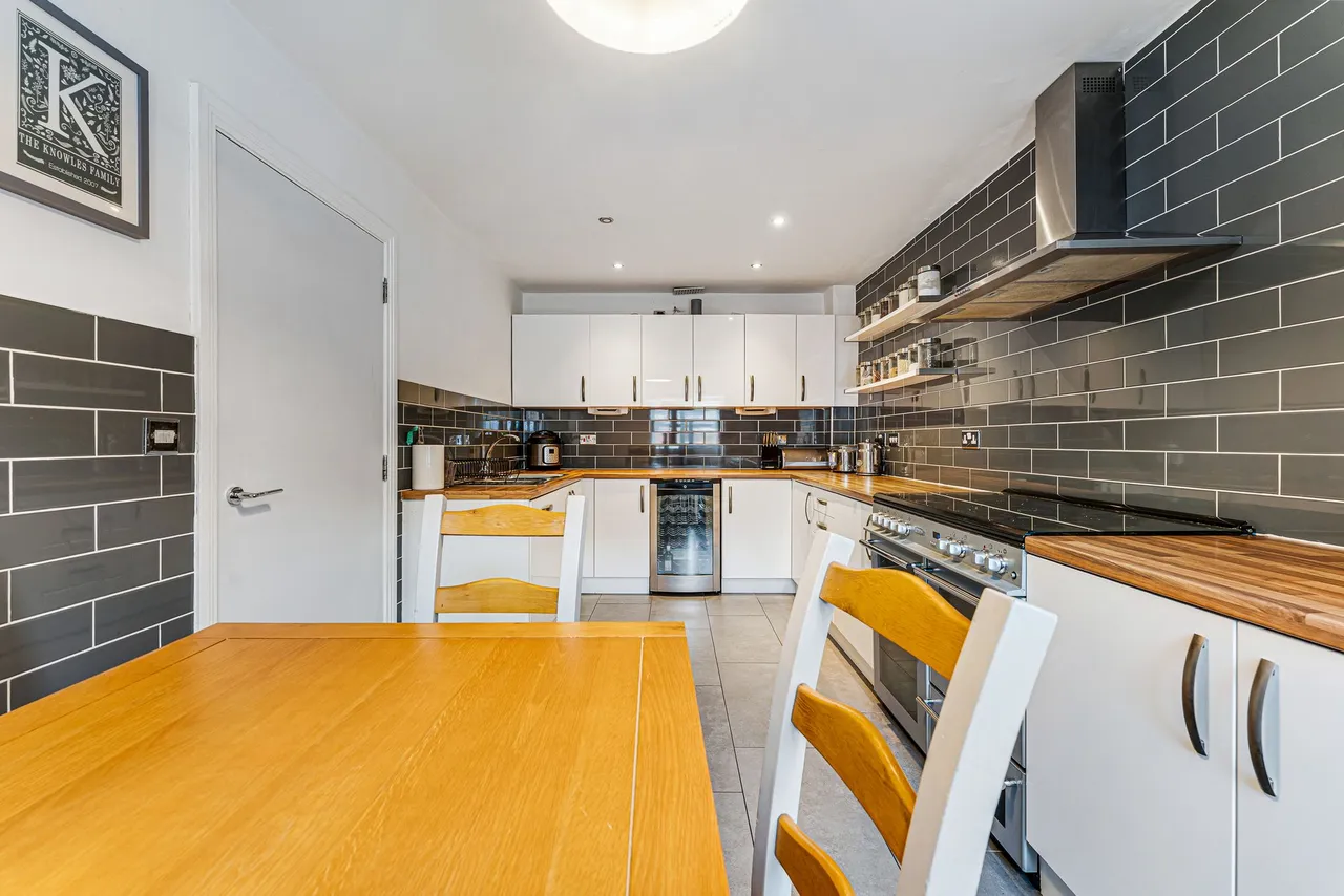 Iona Crescent, Widnes, Widnes, WA8 5AD, photo 5