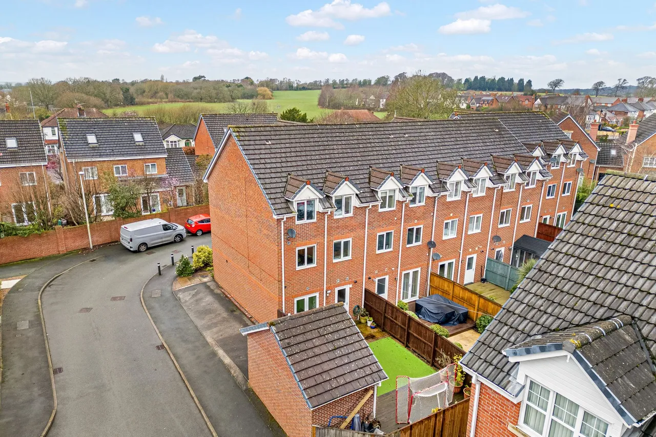 Iona Crescent, Widnes, Widnes, WA8 5AD, photo 29