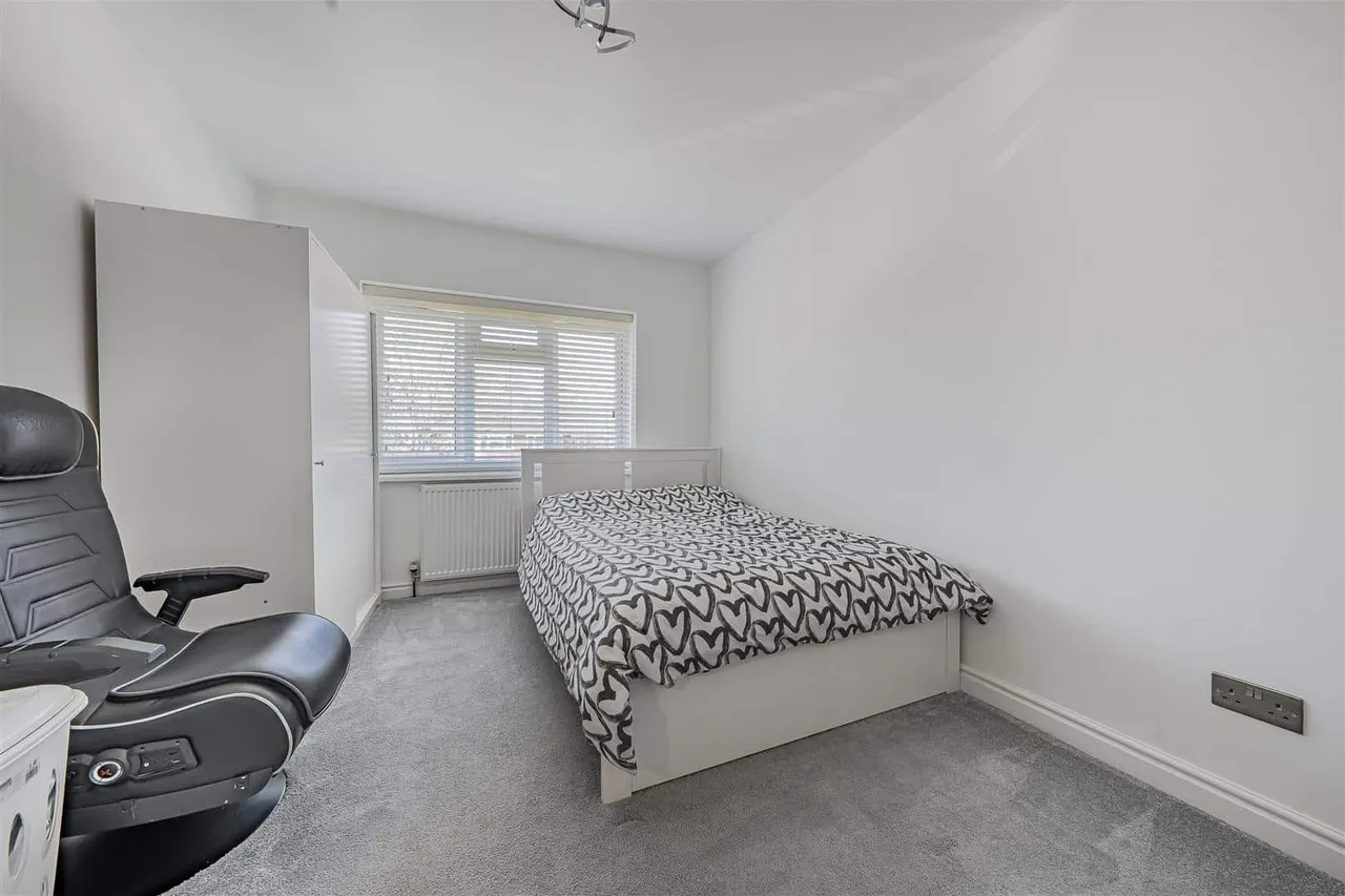 Westmead, Windsor, SL4 3NN, photo 6