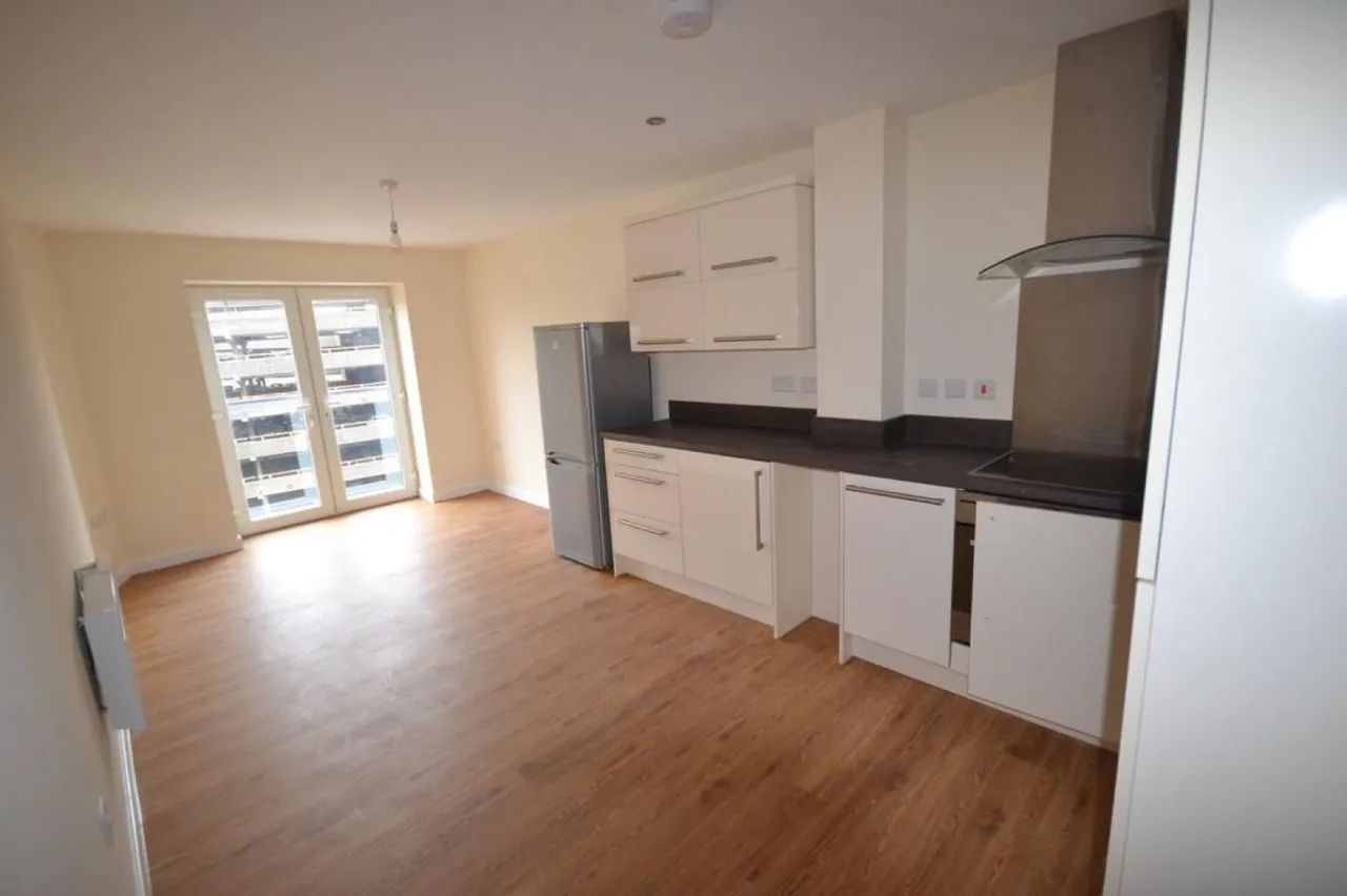 Crecy Court, Lee Circle, LE1, photo 2