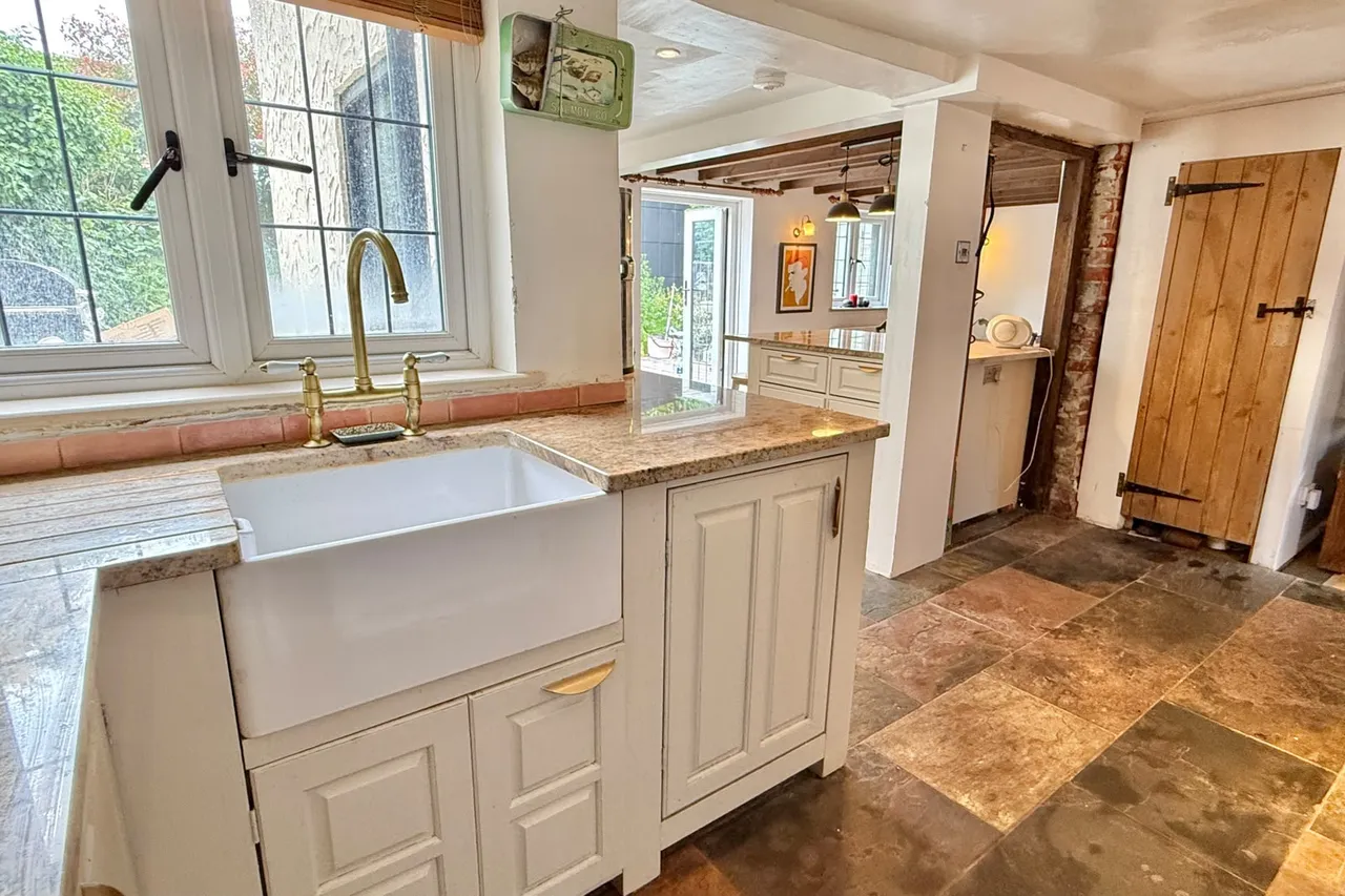 Gorley Road, BH24, photo 7