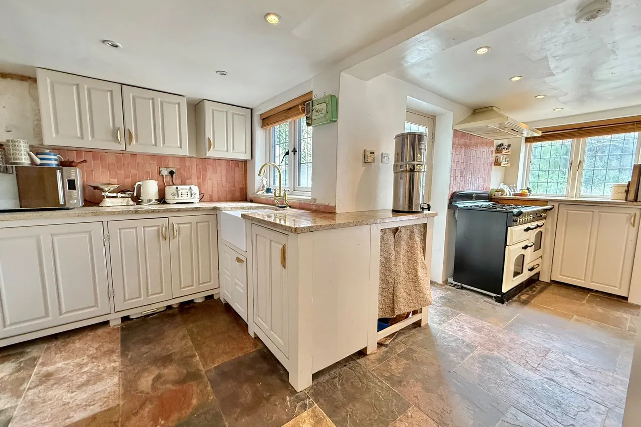 Gorley Road, BH24, photo 8