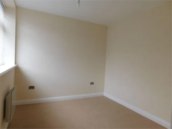 Windmill Place, Southall, Greater London, UB2 4FS, photo 2