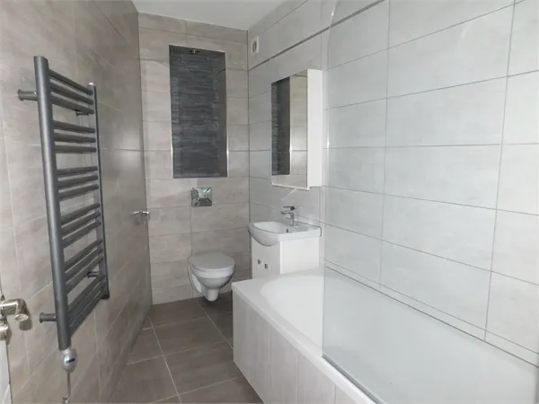 Windmill Place, Southall, Greater London, UB2 4FS, photo 3