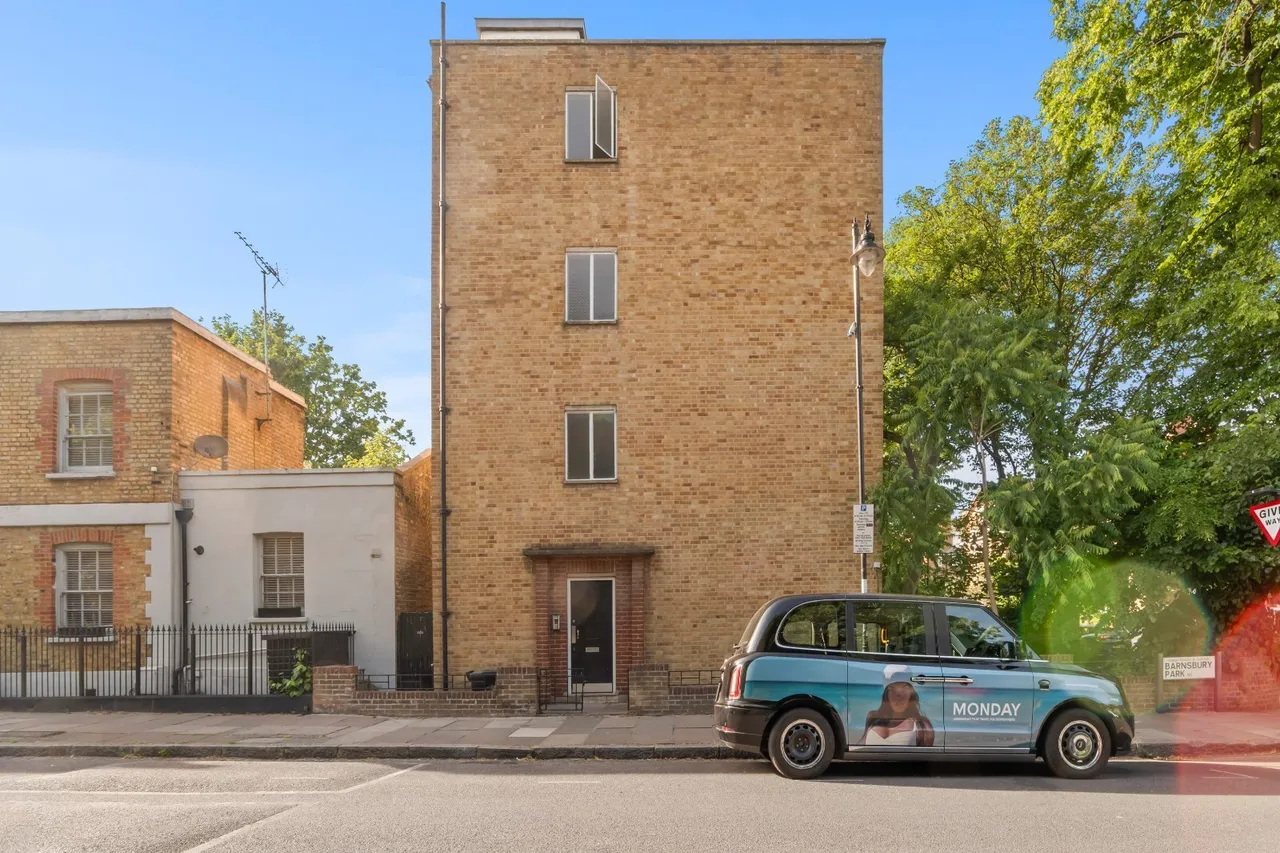 Liverpool Road, London, N1, photo 18