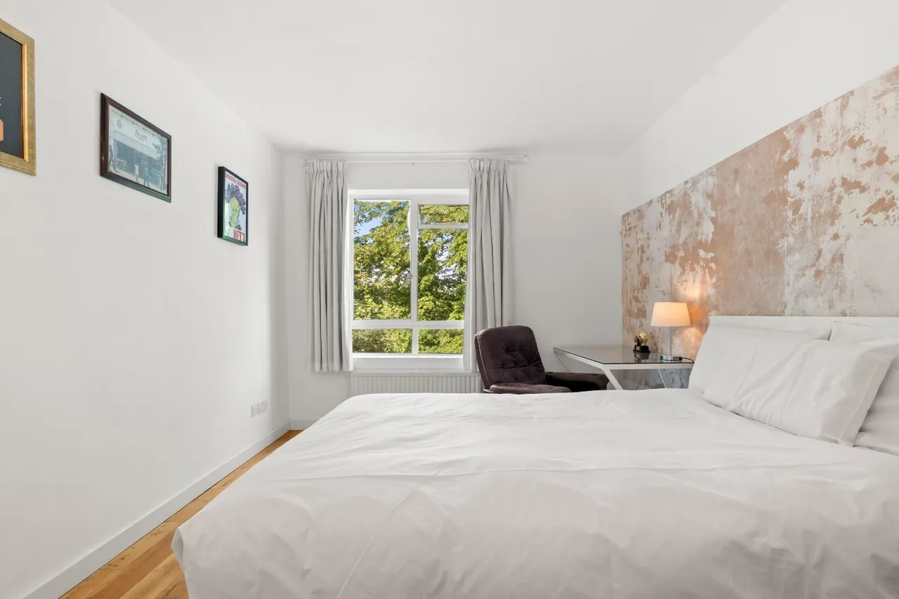Liverpool Road, London, N1, photo 14