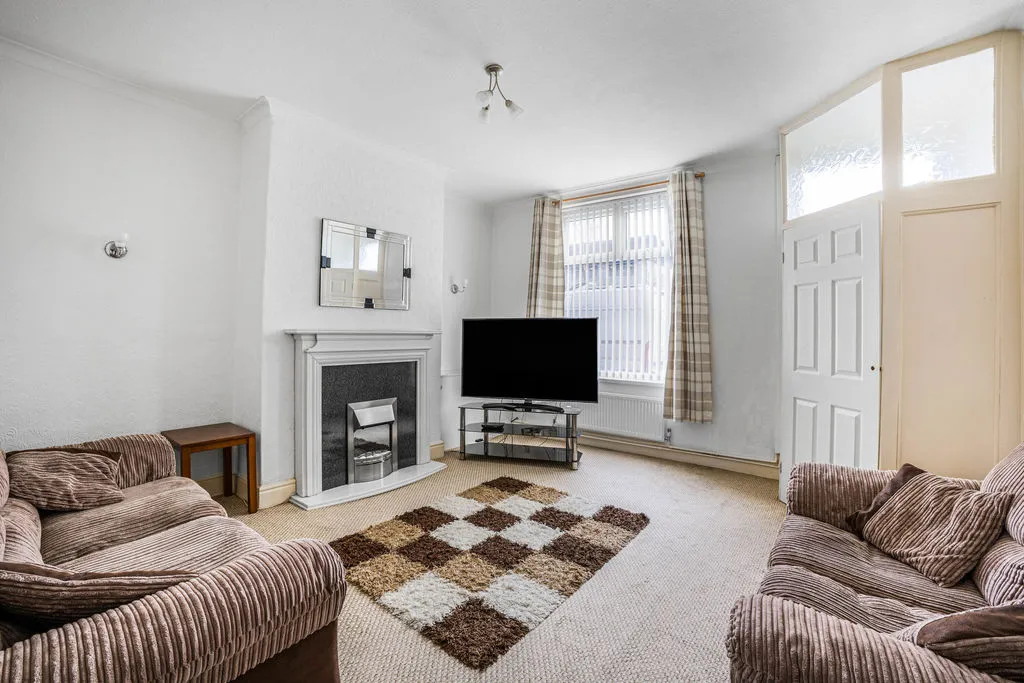 Todmorden Road, Littleborough OL15 9EG, photo 3