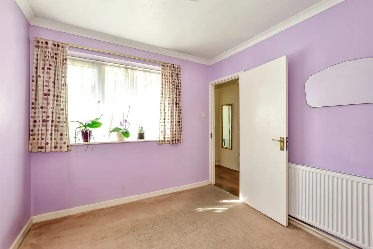 Wood Rise, Eastcote, HA5, photo 5