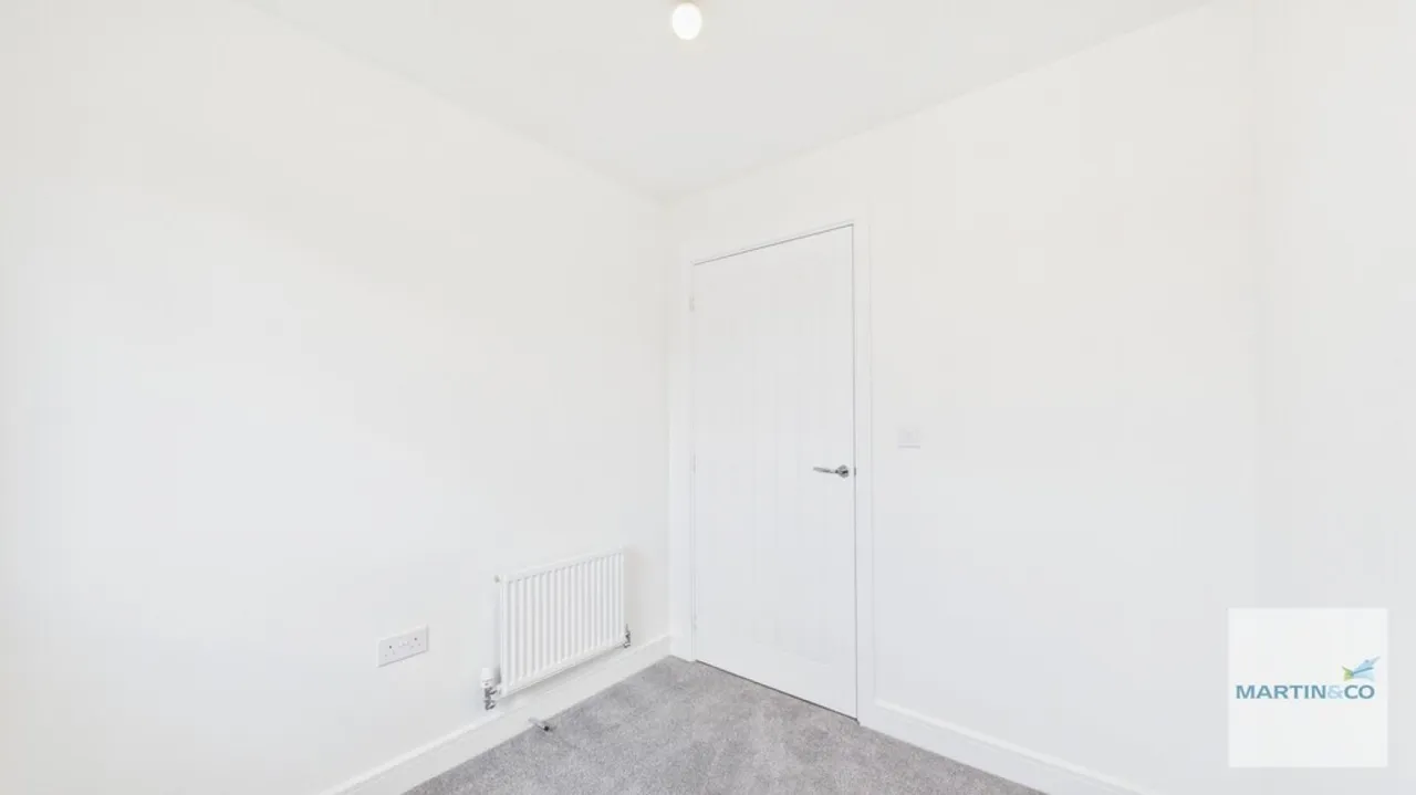 Watts Close, B75, photo 17
