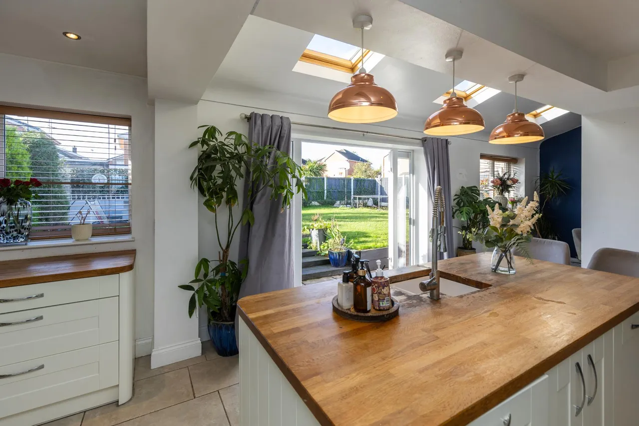 High Croft, Deeside, CH5, photo 8