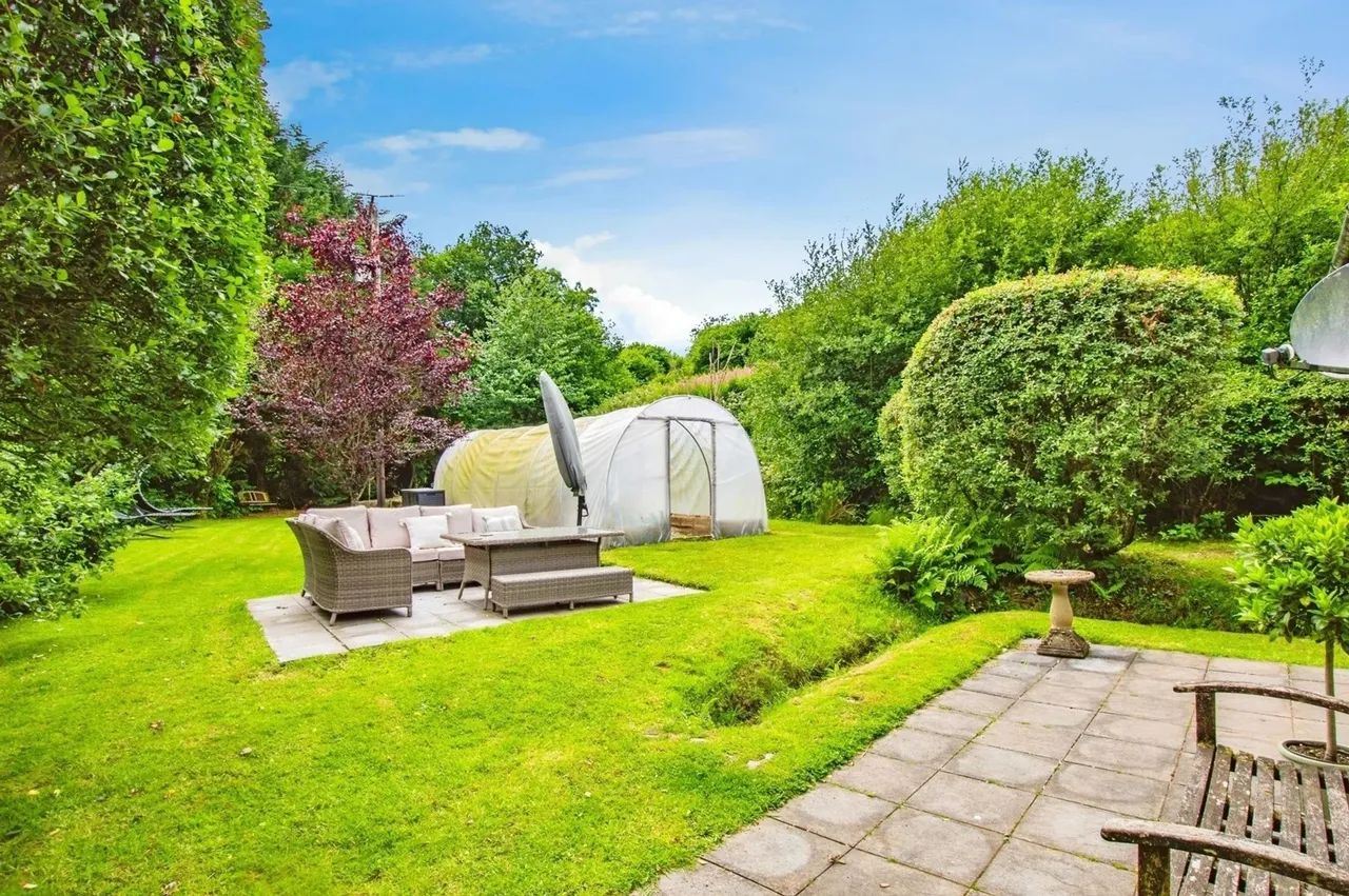 Velindre, Llandysul, SA44, photo 2