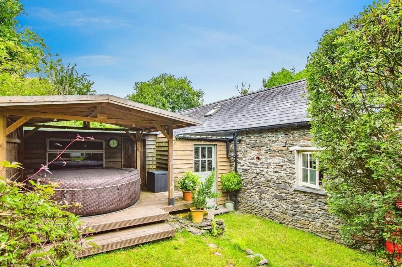 Velindre, Llandysul, SA44, photo 14