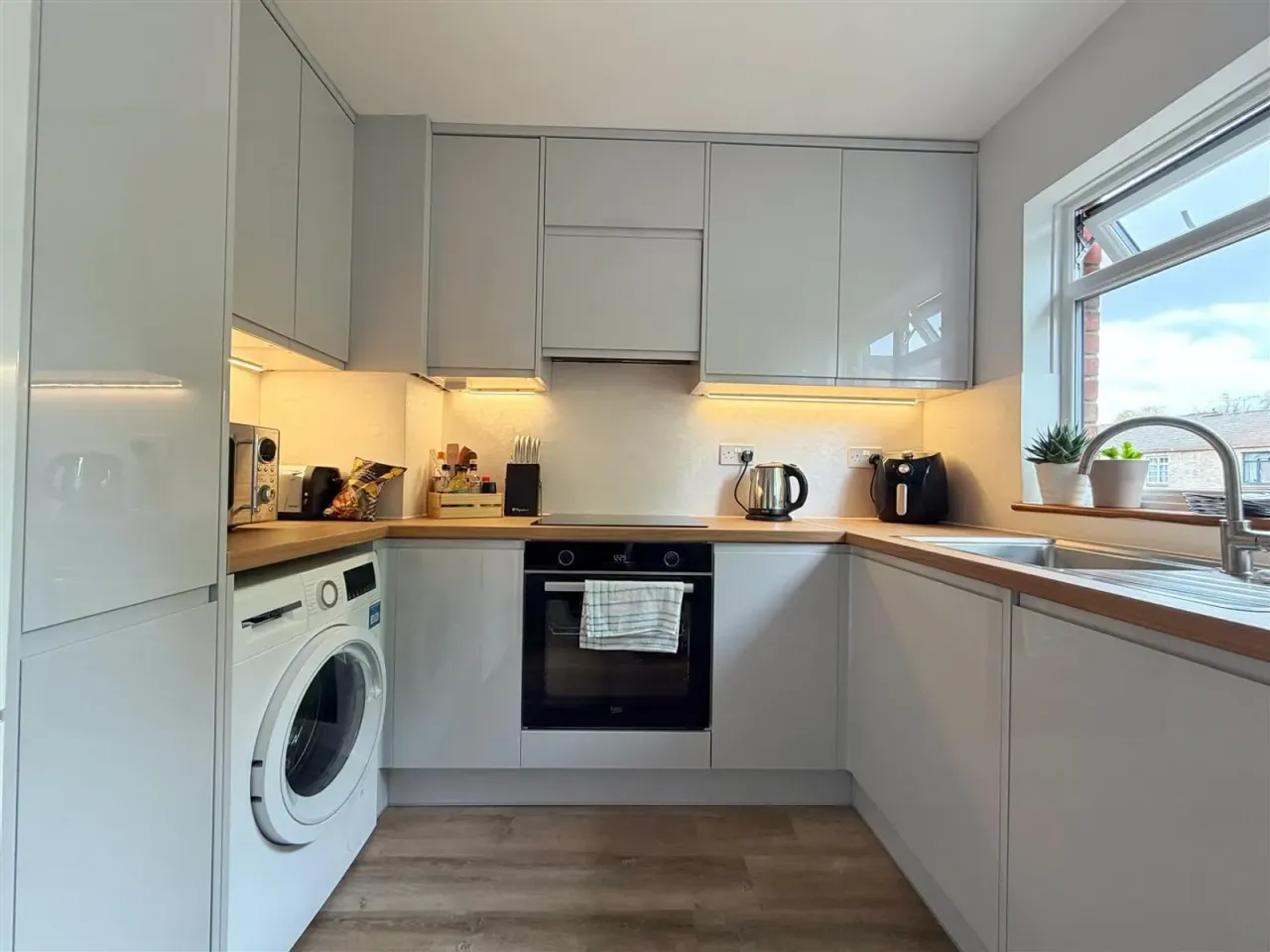 William Court, Buckingham Close, London, photo 6