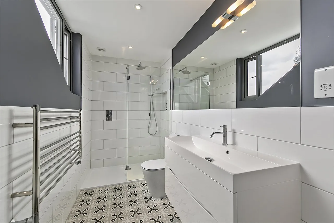 Pensford Avenue, Kew, TW9, photo 10