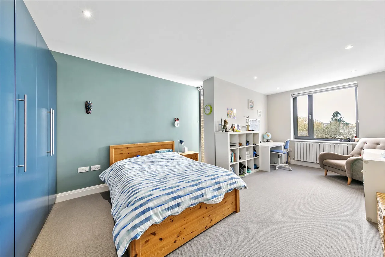 Pensford Avenue, Kew, TW9, photo 12