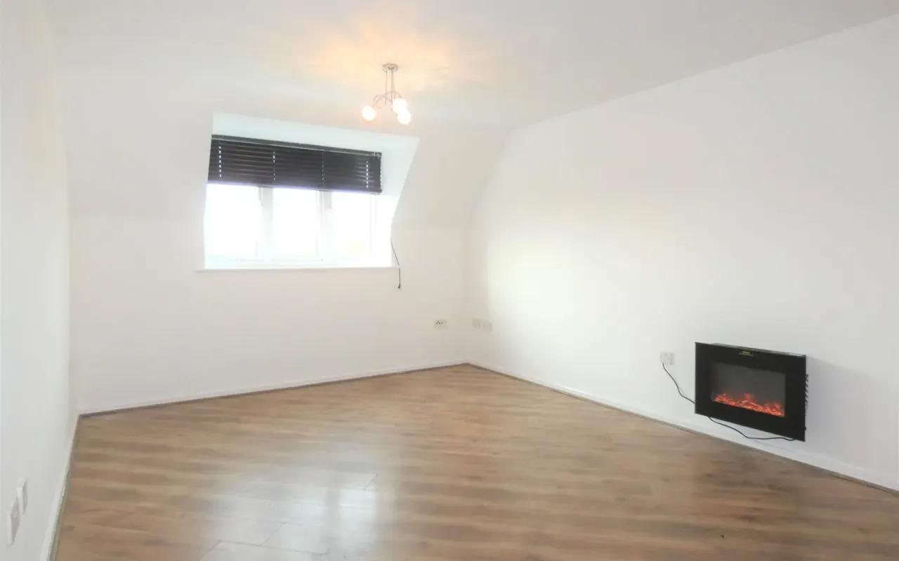Greenings Court, Warrington, photo 2