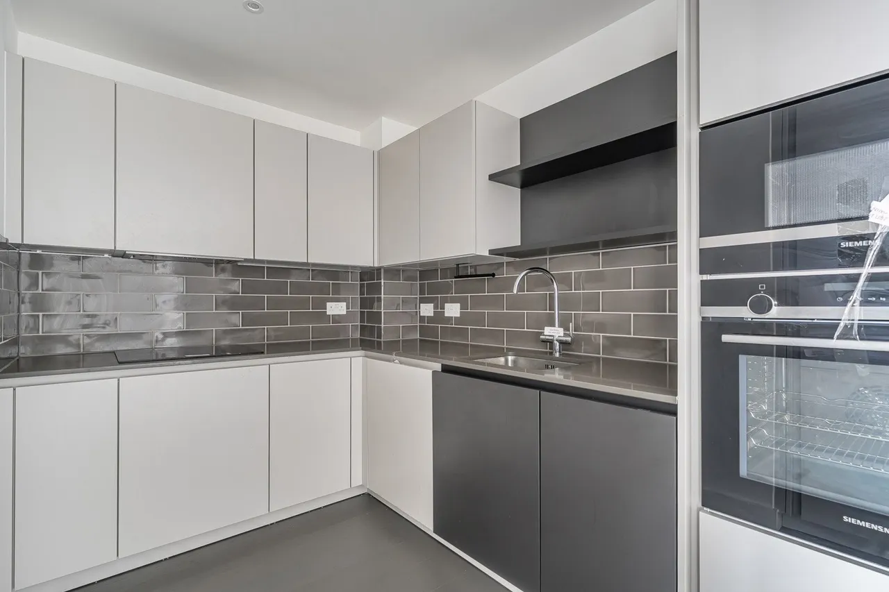Crimscott Street, SE1, photo 12