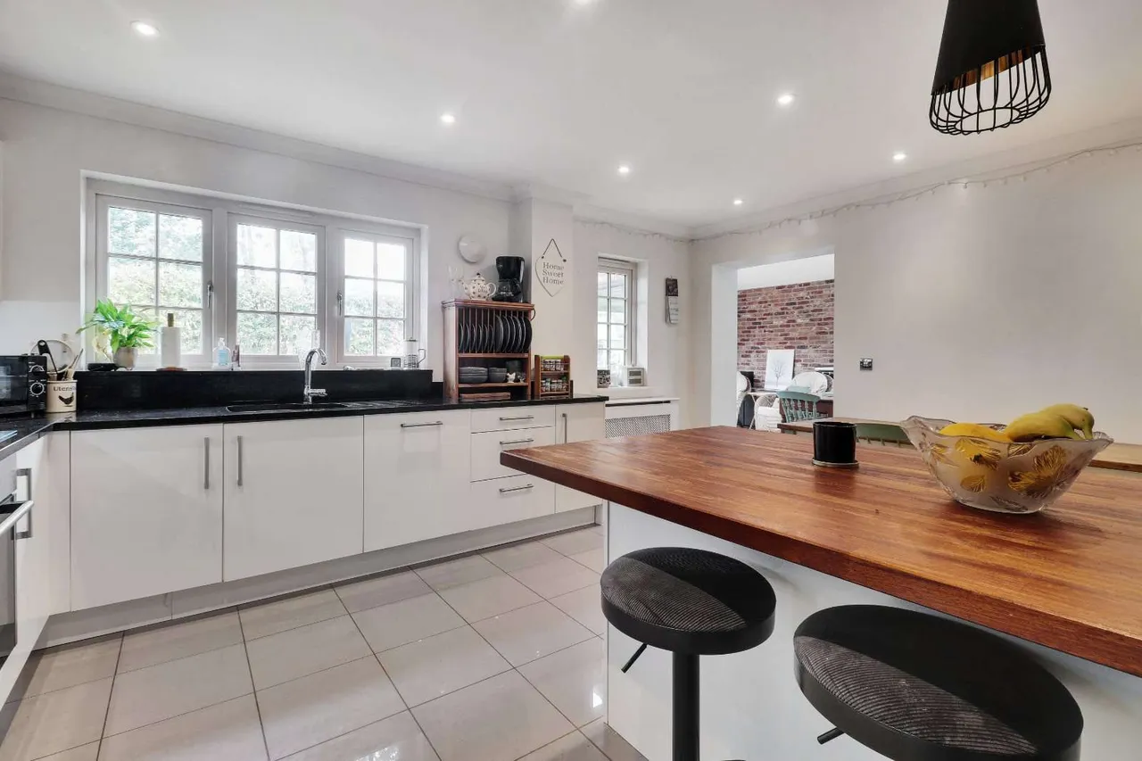 Parsonage Croft, Etchingham, East Sussex, TN19 7BY, photo 8