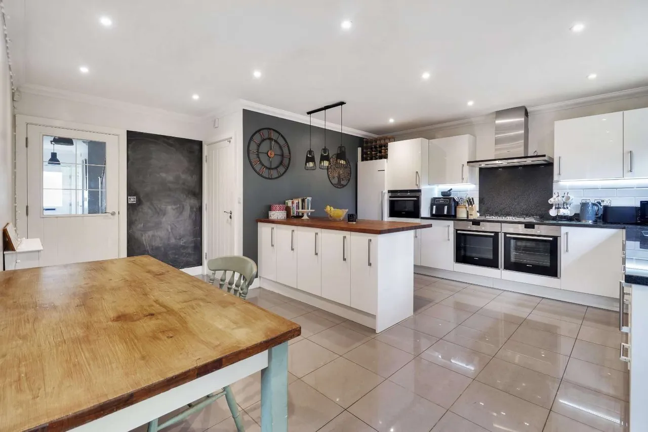 Parsonage Croft, Etchingham, East Sussex, TN19 7BY, photo 7