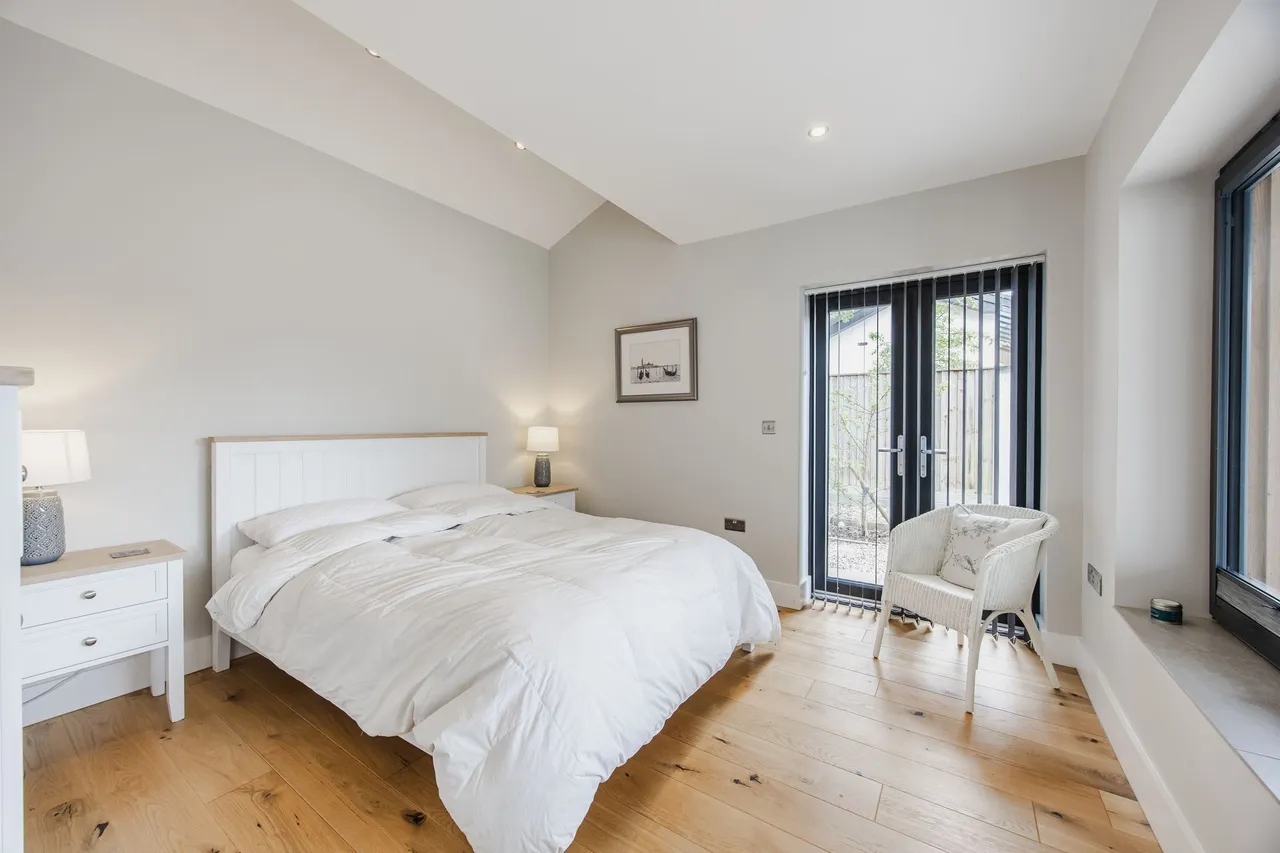 Contemporary Detached Home in Holt, photo 13
