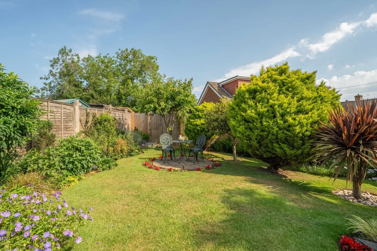 Aerodrome Road, Hawkinge, CT18, photo 17