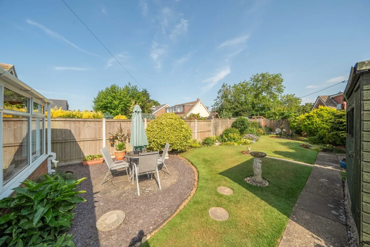 Aerodrome Road, Hawkinge, CT18, photo 2