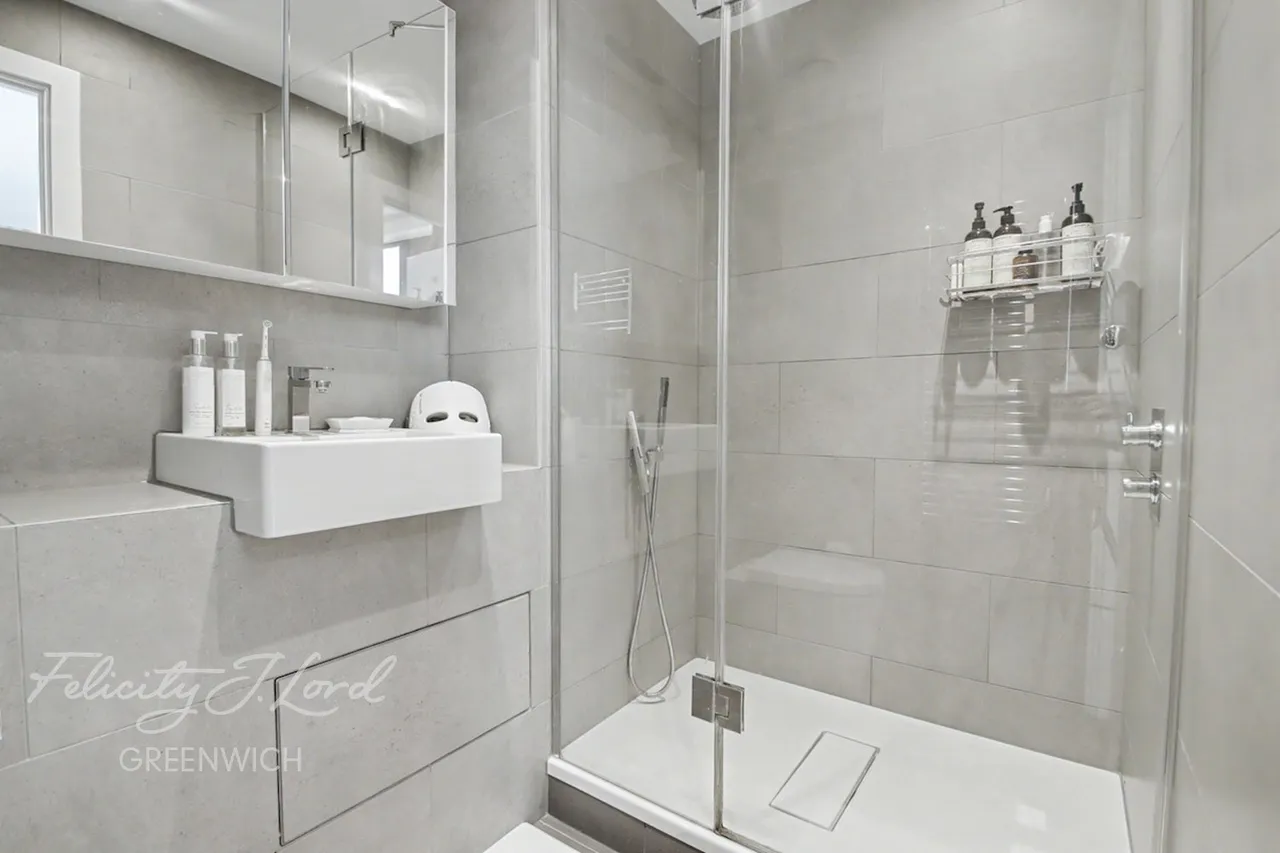 Hawthorne Crescent, photo 15