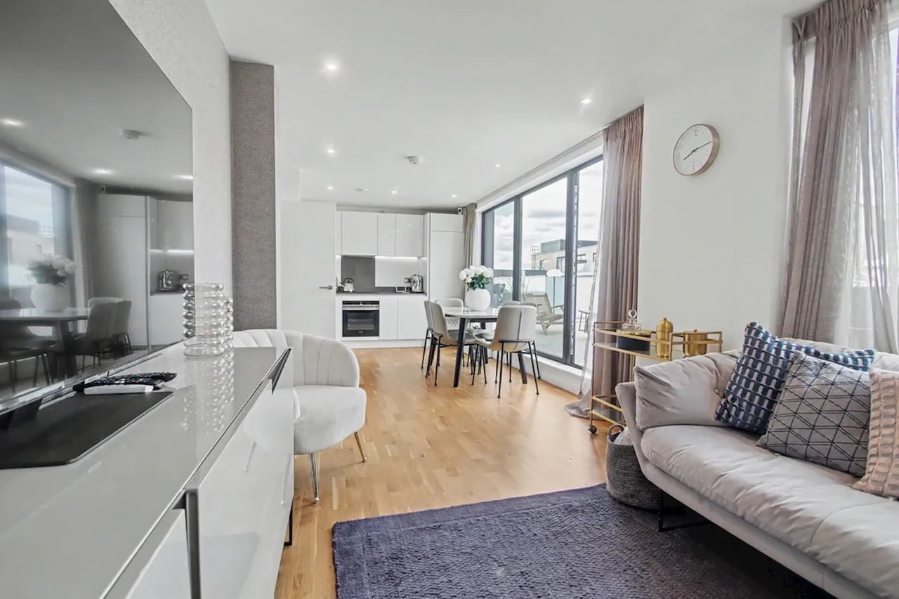 Hawthorne Crescent, photo 9