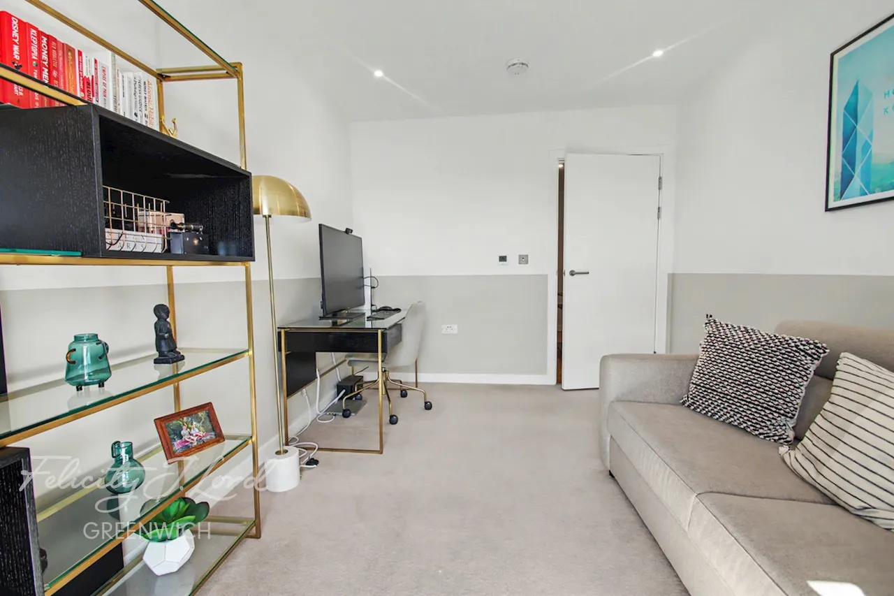 Hawthorne Crescent, photo 21
