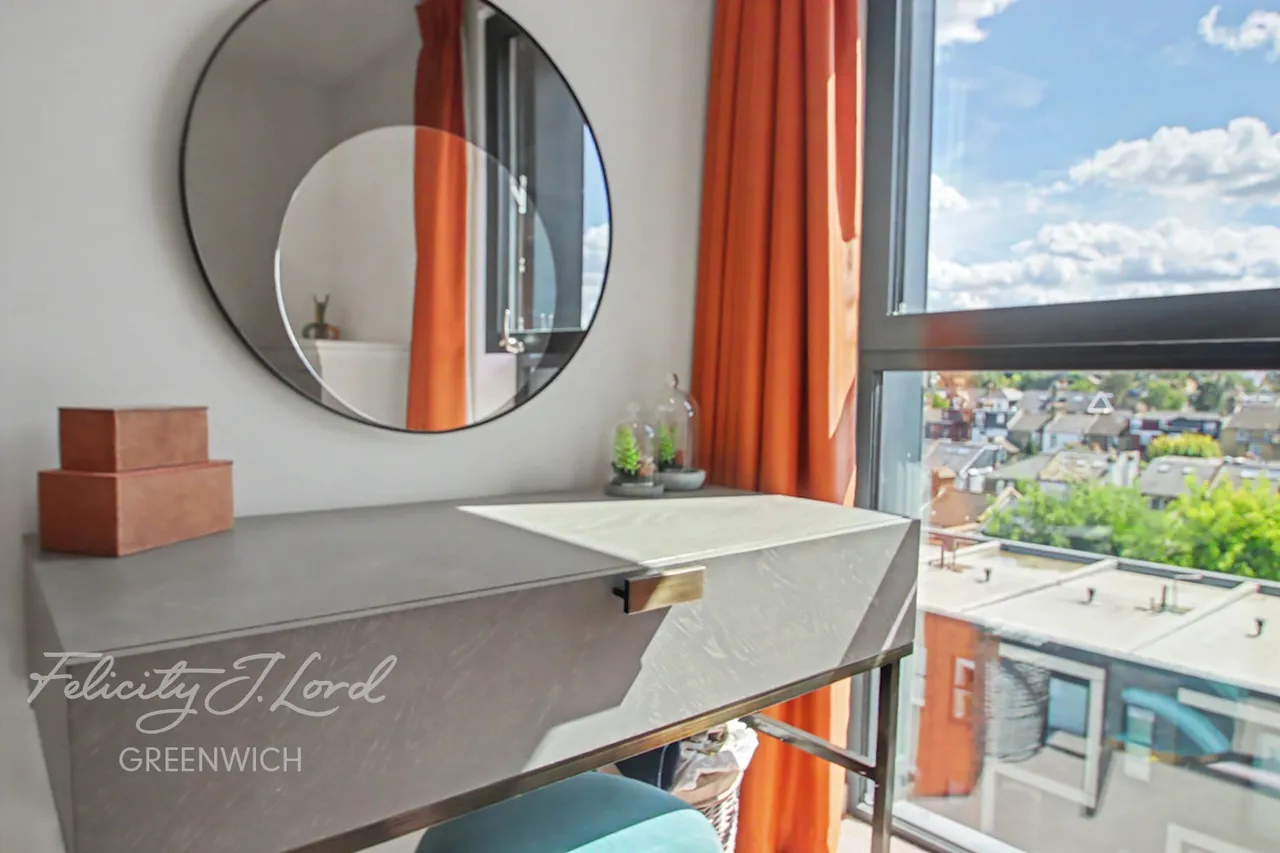Hawthorne Crescent, photo 17