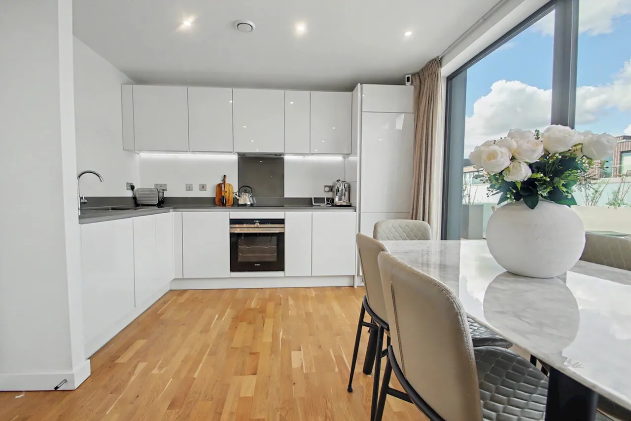 Hawthorne Crescent, photo 12