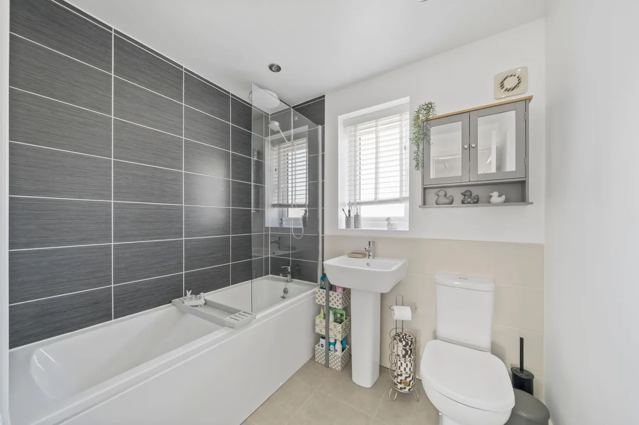 Thornton Drive, Newton-Le-Willows, Newton-Le-Willows, WA12 9GZ, photo 15