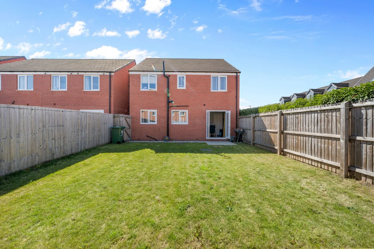 Thornton Drive, Newton-Le-Willows, Newton-Le-Willows, WA12 9GZ, photo 4