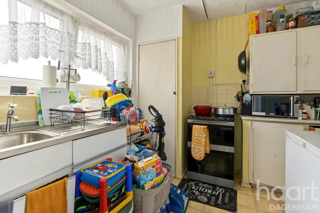 Maybury Road, Barking, IG11, photo 9
