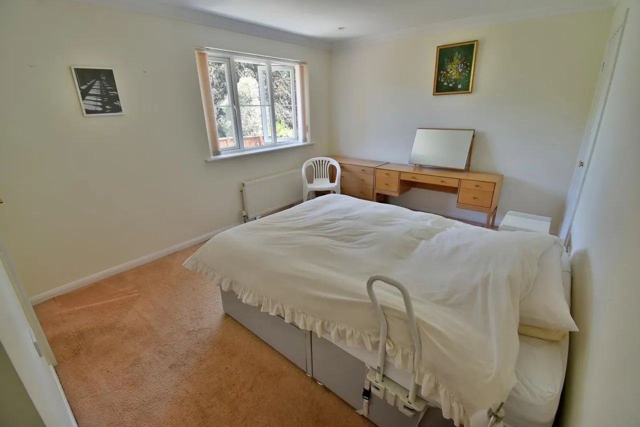 Wincombe Drive, BH22, photo 15